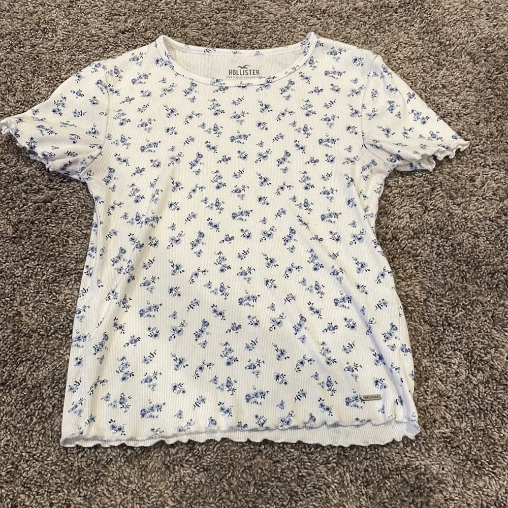 Lettuce Edge Hollister Tee